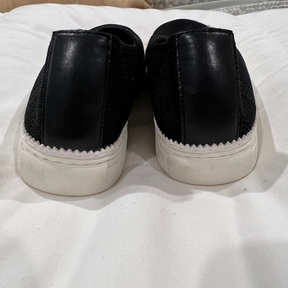 Kelly & Katie Women’s Slip-on Sneaker - Picture 6 of 7